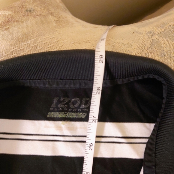 Large IZOD Men's T-Shirt - Picture 4 of 5